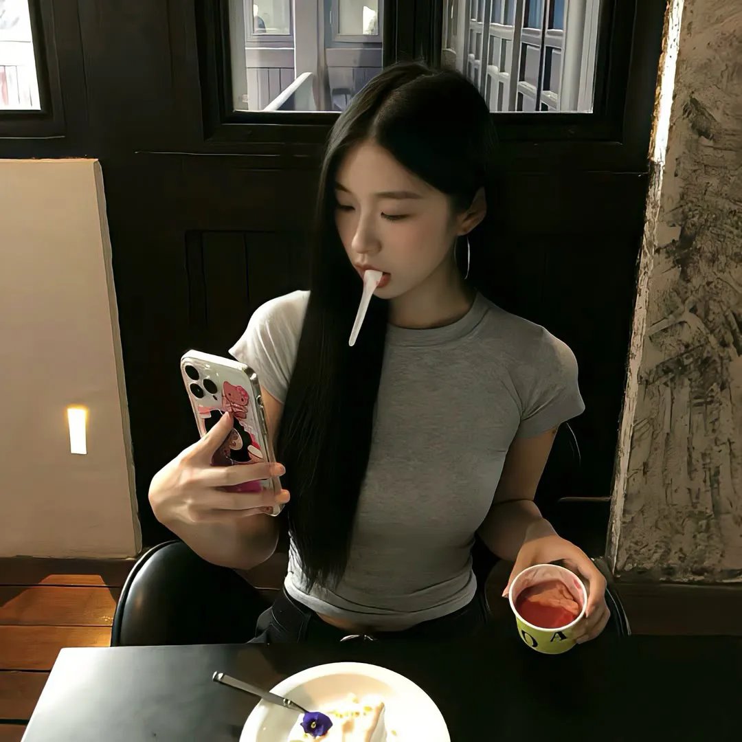 红色八爪女